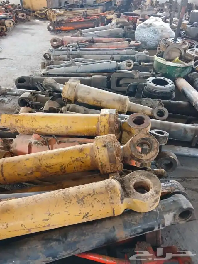 يتوفر لدينا مكائن وقطع جميع المعدات الثقيله 22