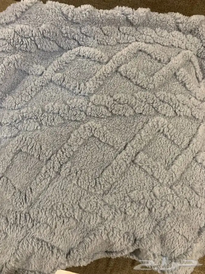 بيع البسةمخدات 0