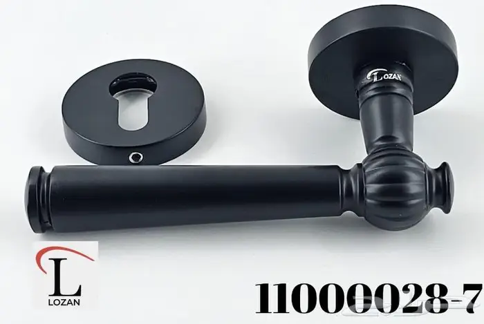 مقابض ابواب مفصوله اسود 22