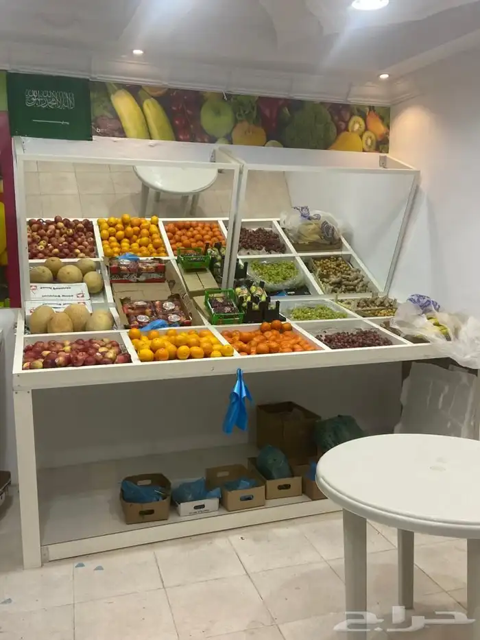 أغراض محل خضروات وفواكه للبيع 8