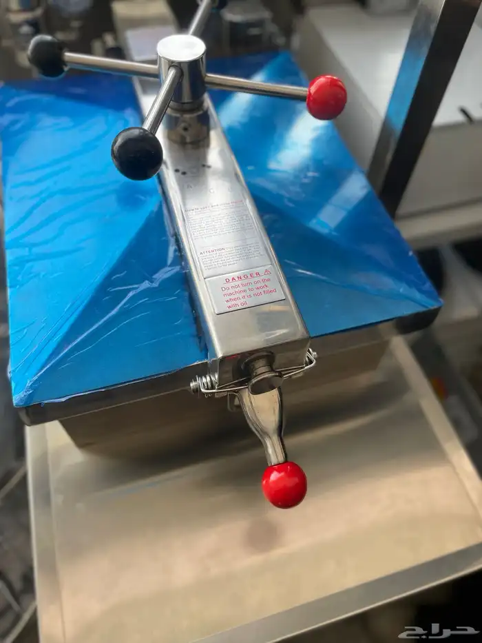 مكينة بروستد -تجهيزات تسالي اعمال استانلس استيل 1