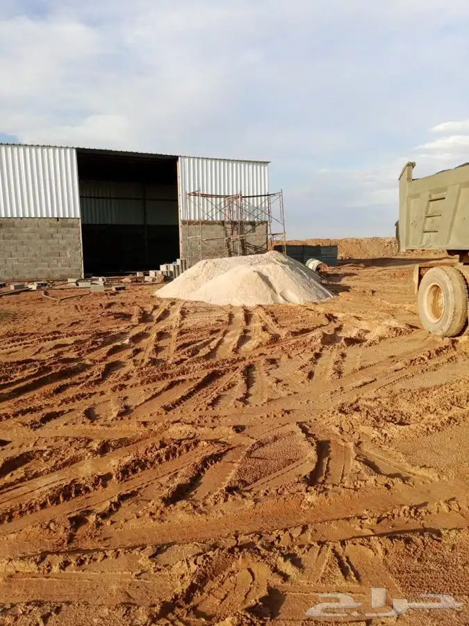 توريد الرمل والبطحاء والخرسانة 0