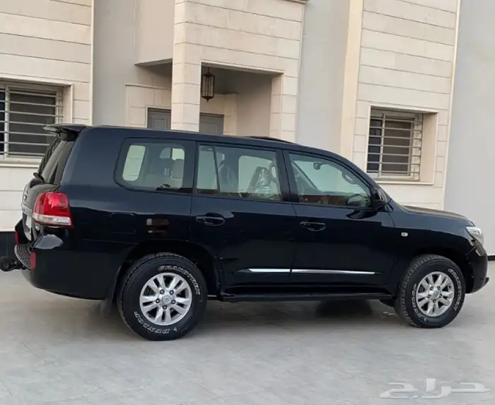 للبيع لاندكروزر GXR3 2010 (( تم البيع )) 3