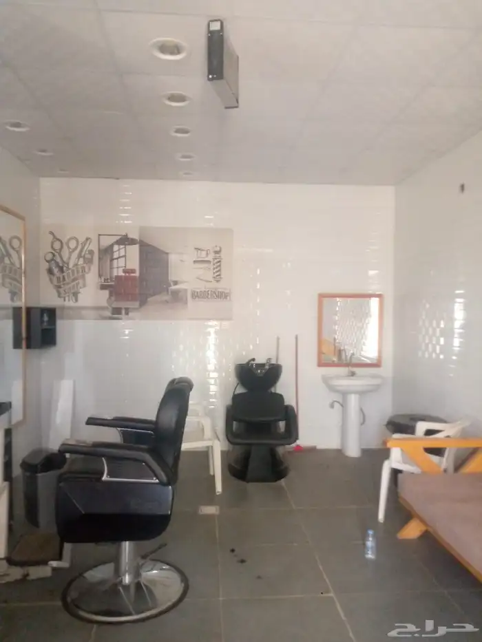 حلاق جاهز للايجار بمعداته حتى اللوحه تقدر تطلع سجل 2