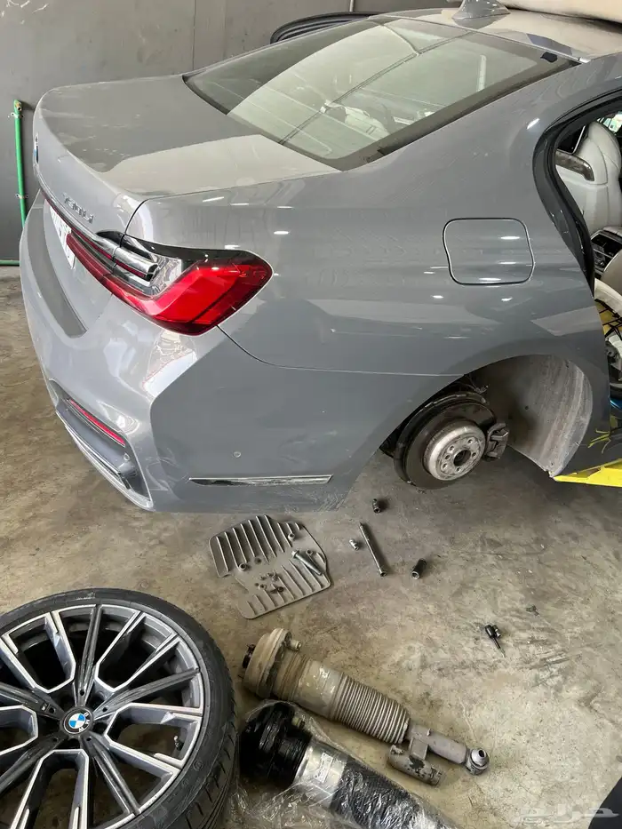 مساعدات. بي ام G12 2018 2019 730i 740i 2019 مساعد بي ام خلف 2
