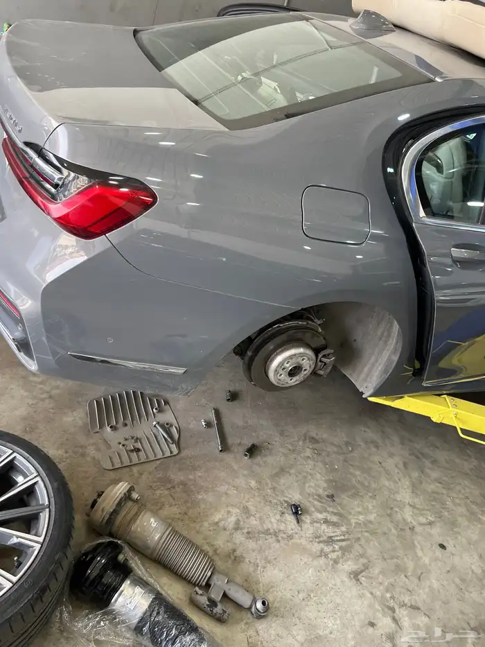 مساعدات. بي ام G12 2018 2019 730i 740i 2019 مساعد بي ام خلف 3