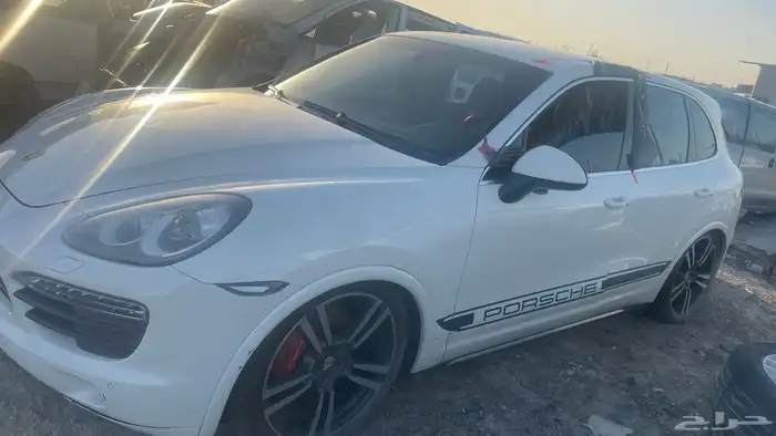 بورش كايين 2012 قطع غيار فقط 10