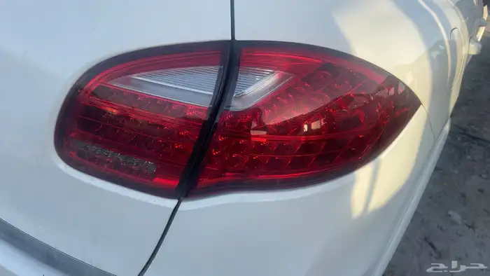 بورش كايين 2012 قطع غيار فقط 11