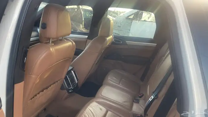 بورش كايين 2012 قطع غيار فقط 6