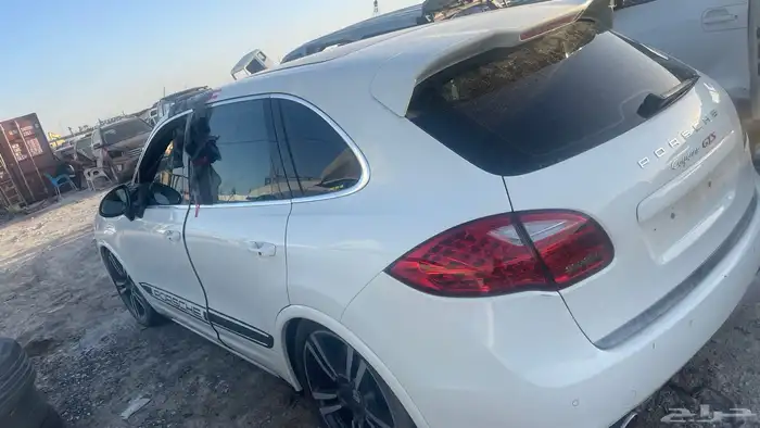 بورش كايين 2012 قطع غيار فقط 1