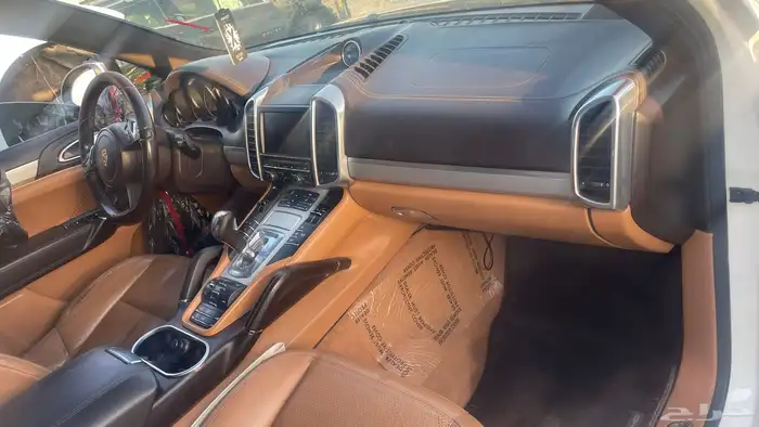 بورش كايين 2012 قطع غيار فقط 17