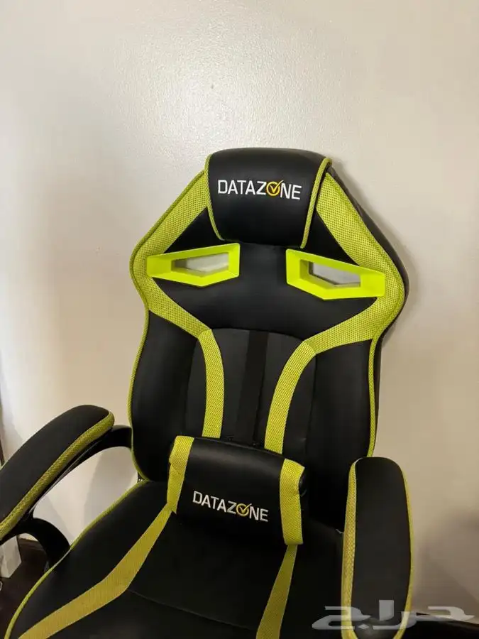 كرسي و طاولة قيمينق 0