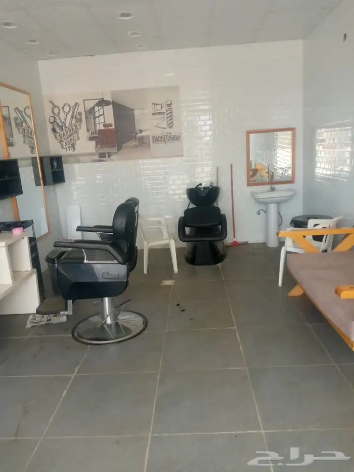 حلاق جاهز للايجار بمعداته حتى اللوحه تقدر تطلع سجل 9