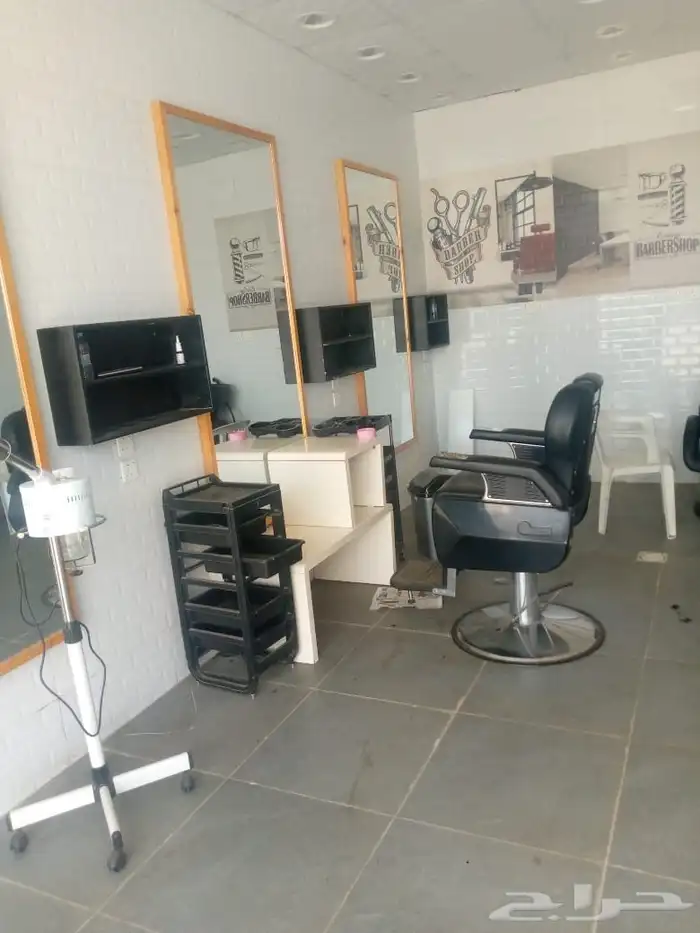 حلاق جاهز للايجار بمعداته حتى اللوحه تقدر تطلع سجل 10