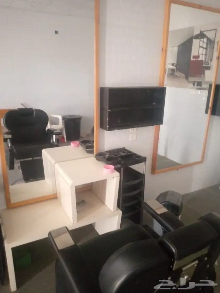 حلاق جاهز للايجار بمعداته حتى اللوحه تقدر تطلع سجل 13