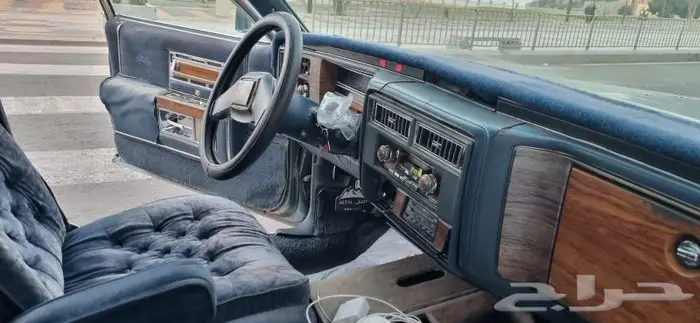 لعشاق السيارات الكلاسيكية Cadillac Fleetwood elegance 1982 16
