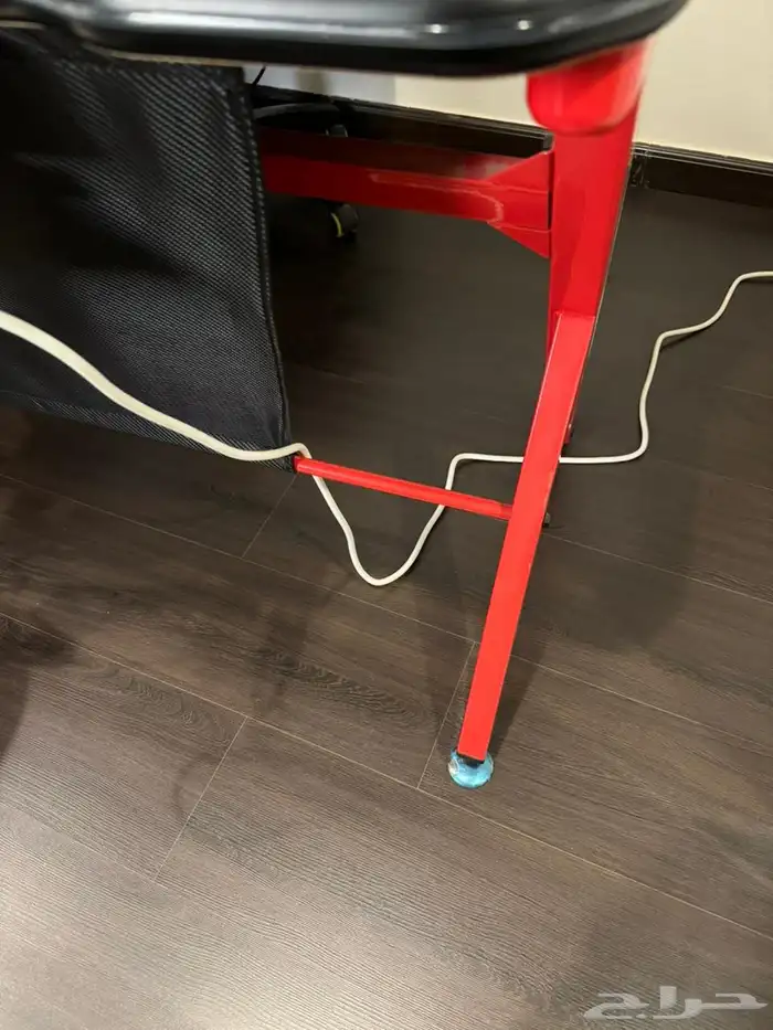 كرسي و طاولة قيمينق 5