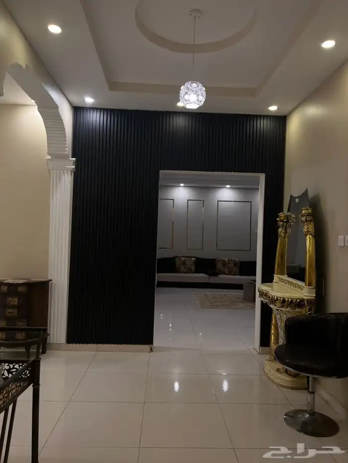 استراحه مكونه من صاله ومجلس ومقلط 2دوره مياه مطبخ مسبح 2