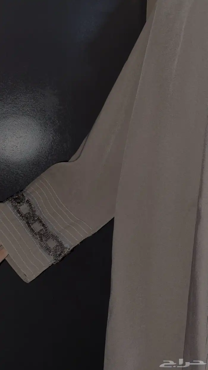 عبايه بيج مع شيلتها بسعر رمزي 3