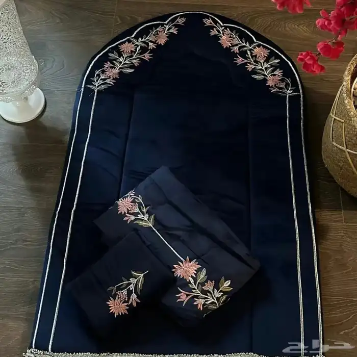 اطقم صلاه   اجله   واطقم بناتي . 2