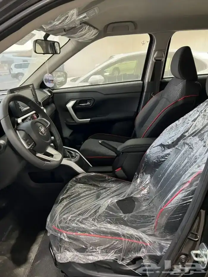 تويوتا جيب رايز 2023 فل كامل بقسط 1233 فقط 7