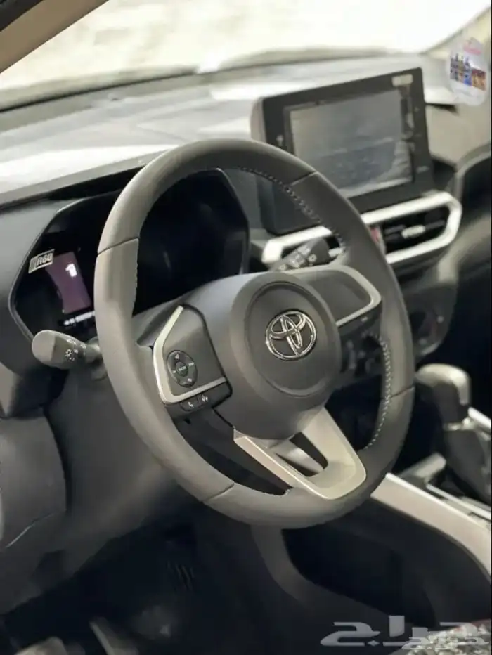 تويوتا جيب رايز 2023 فل كامل بقسط 1233 فقط 6