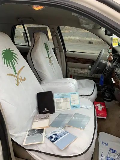 فورد ماركيز 2009. تم البيع 28