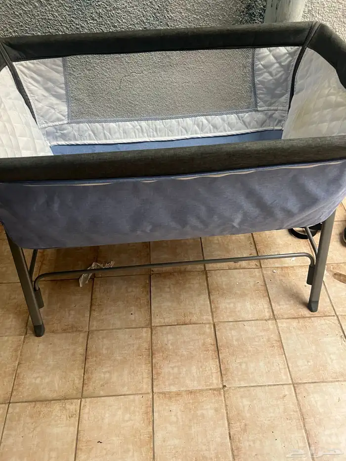 سرير اطفال شبه جديد 4