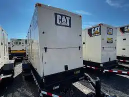 لتأجير مولدات الكهرباء للإيجار كاتربيلر 3