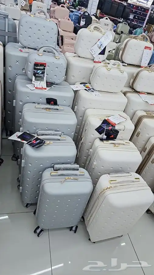 شنط سفر 80
