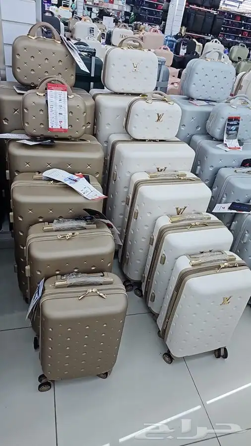 شنط سفر 81