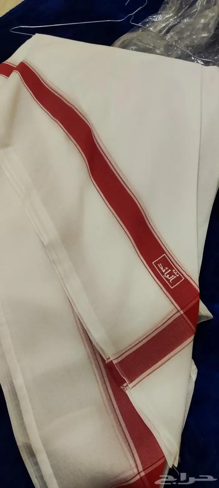 شماغين بيض وغتره ثلاثه 100فقط 4