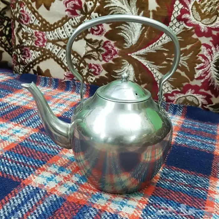 أباريق قديمه للبيع 0