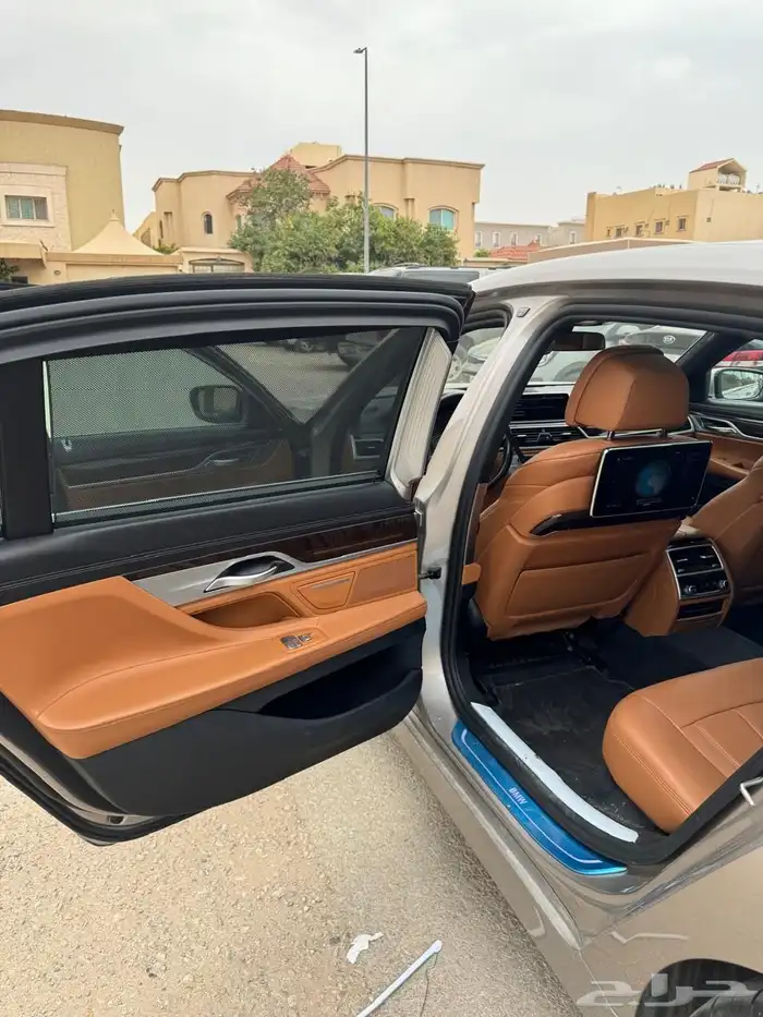 بي ام دبليو 730 مواصفات عاليه 2020 5