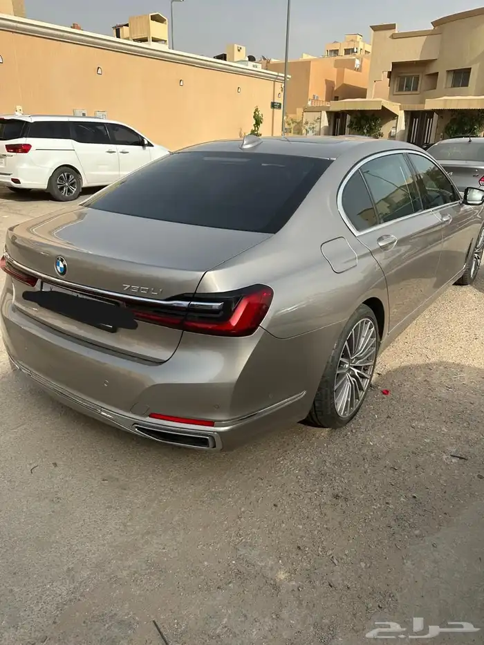 بي ام دبليو 730 مواصفات عاليه 2020 2