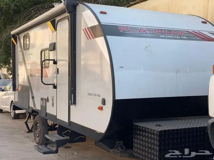 للإيجار تاجيركرفانات امريكية ودورات مياه متنقله 2