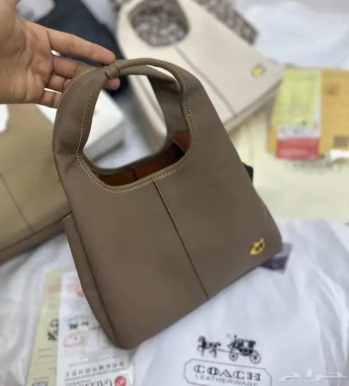شنطة كوتش هاي كواليتي 0