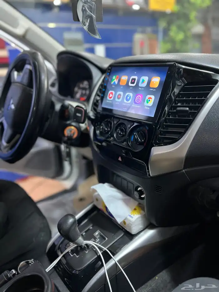 شاشه مستبيشي L200 1