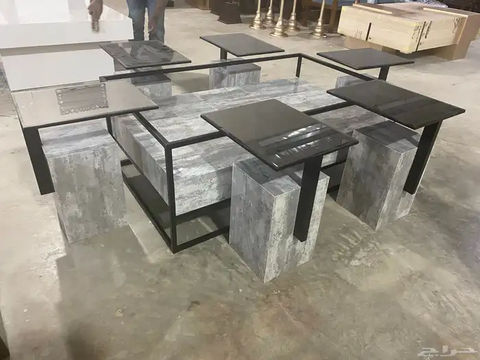 متخصصون في صناعة طاولات المجالس. والطعام وغرف النوم و ابواب 9