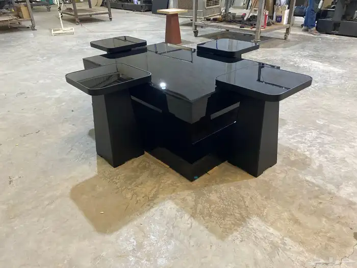 متخصصون في صناعة طاولات المجالس. والطعام وغرف النوم و ابواب 0