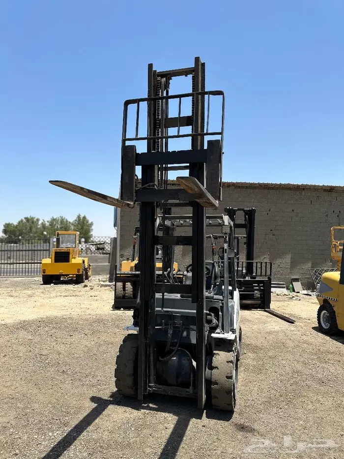 للبيع رافعه شوكيه nissan forklift for sale 0