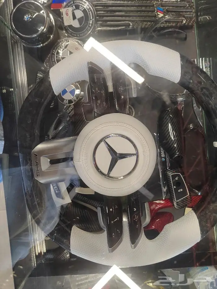 مرسيدس وبي إم دبليو اسأل على عروض افتتاح المركز الجديد 87