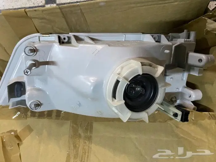 شمعات مكسيما 95-99 نيسان 1