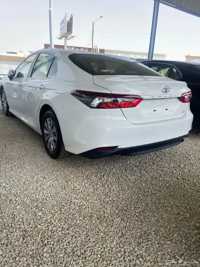 كامري 2022 اصفار سعودي LE طيس بنزين ( مباعة) 1