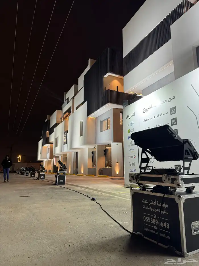 شاشات واضاءات للأحتفالات واضاءت للمحلات والشركات 11