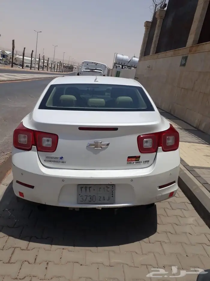 اعلان بيع او تأجير سيارة سيارة شيفروليه ماليبو فل ابشن فتحة 3