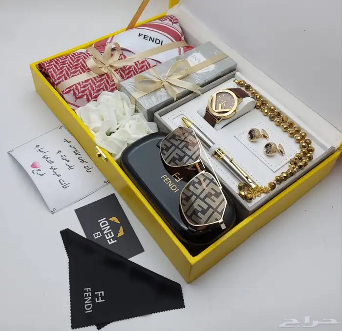 أطقم ماركه جفنشي اشماغة فندي 10