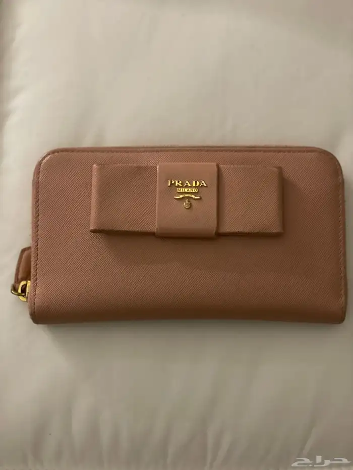 محفظة Prada أصلية للبيع 2