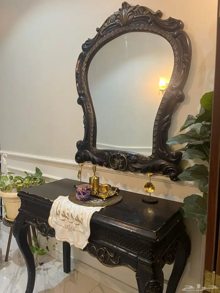 طاولة مدخل مع مريا 1