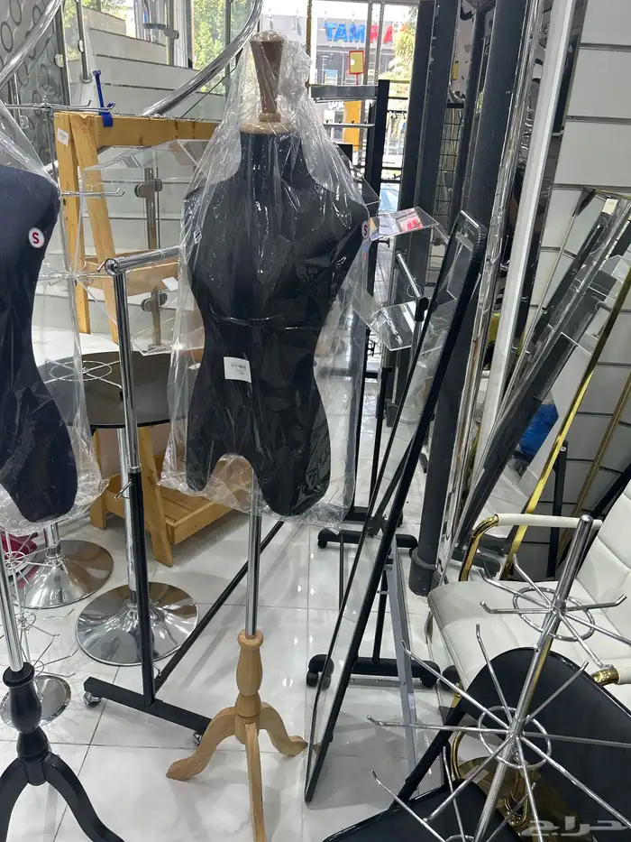 مجسم تايلندي نسائي رجالي اطفال 1